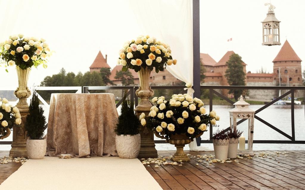 Apvalaus Stalo Klubas Gastro & Spa Hotel Trakai Exteriör bild