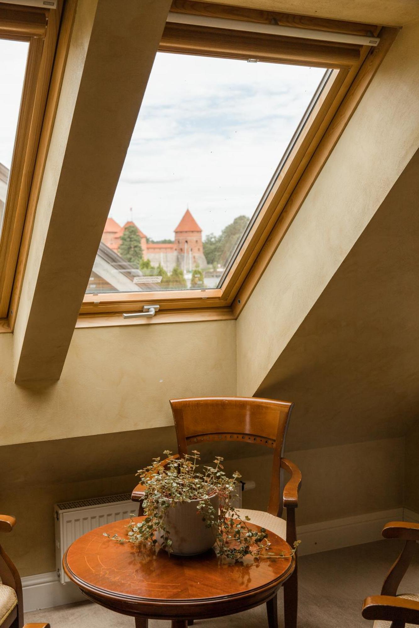 Apvalaus Stalo Klubas Gastro & Spa Hotel Trakai Rum bild