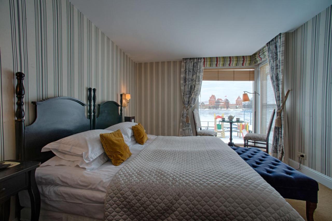 Apvalaus Stalo Klubas Gastro & Spa Hotel Trakai Exteriör bild